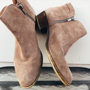 Lucky Brand Tan/Light Brown Booties/Size: 8.